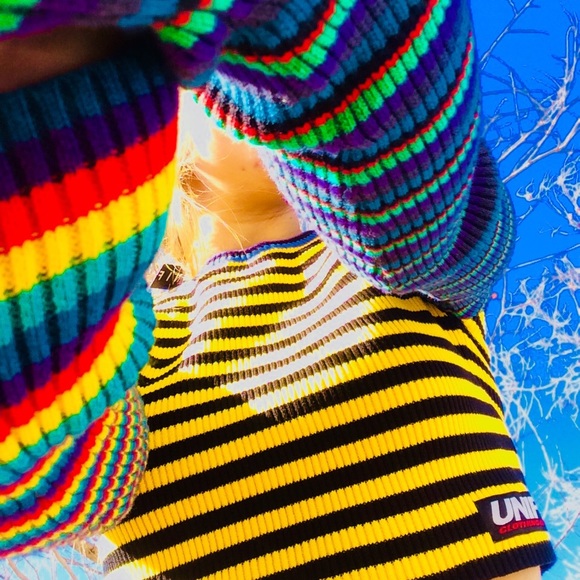 Unif Rainbow Striped - Picture 2 of 3
